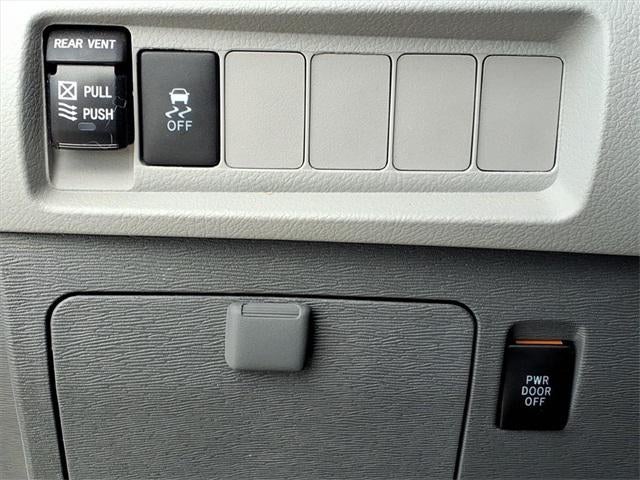 2020 Toyota Sienna Base