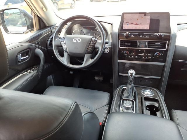 2024 INFINITI QX80 LUXE