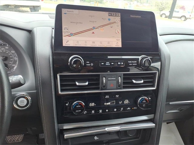 2024 INFINITI QX80 LUXE