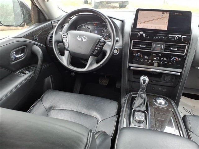 2024 INFINITI QX80 LUXE