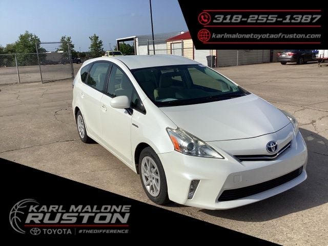 2014 Toyota Prius v Three
