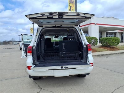 2016 Toyota Land Cruiser Base