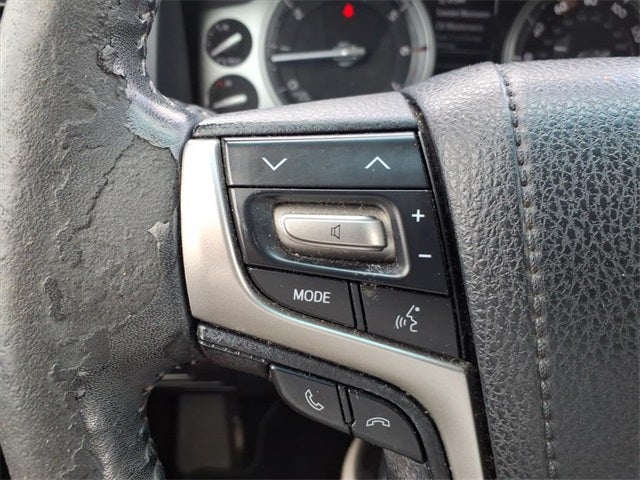 2016 Toyota Land Cruiser Base