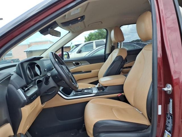 2024 Kia Carnival LX
