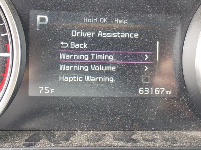 2024 Kia Carnival LX