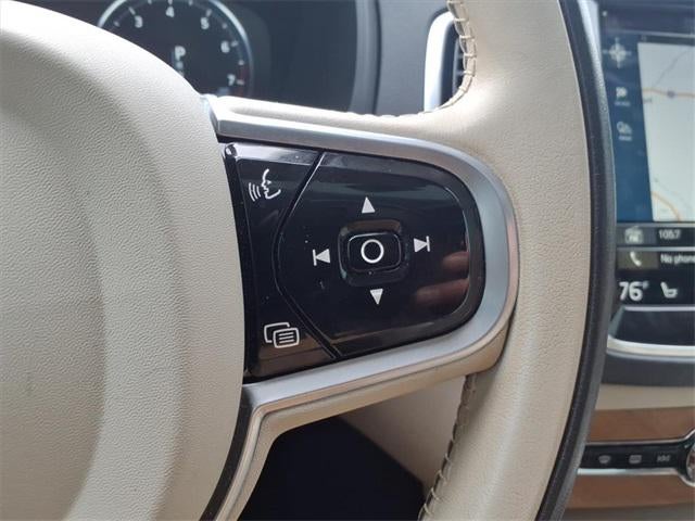 2021 Volvo XC90 T5 Momentum